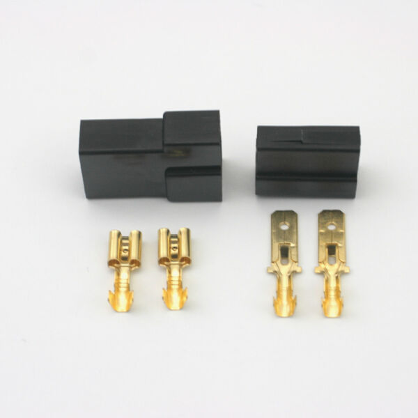 Universal 2 poliger zwei Kontakt Stecker Anschlussstecker 12  24 Volt KFZ PKW LKW Motorrad Trecker Oldtimer usw.