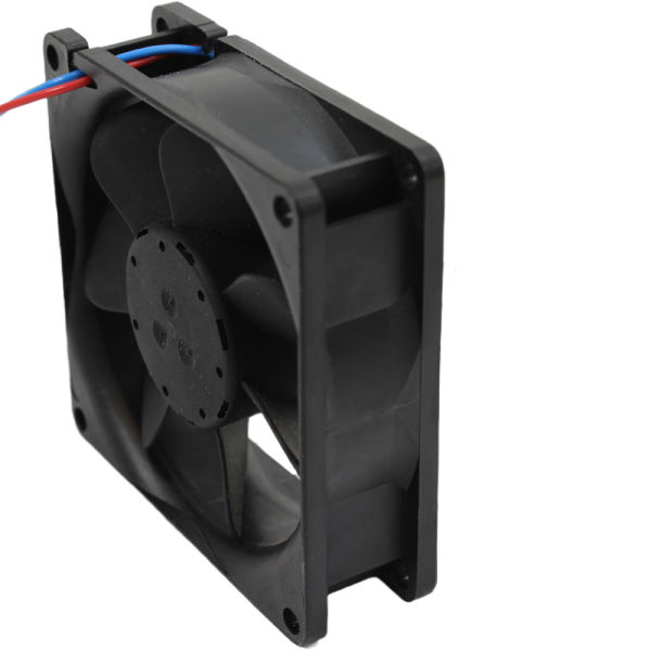 12V Kühlschrank entlüftung mit leisem Lüfter Abluft ventilator